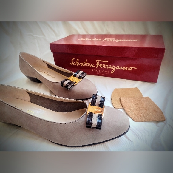 NWT Vintage Lillaz Salvatore Ferragamo Vara Shoes, Suede w/ Two-tone Bow! - Picture 13 of 13